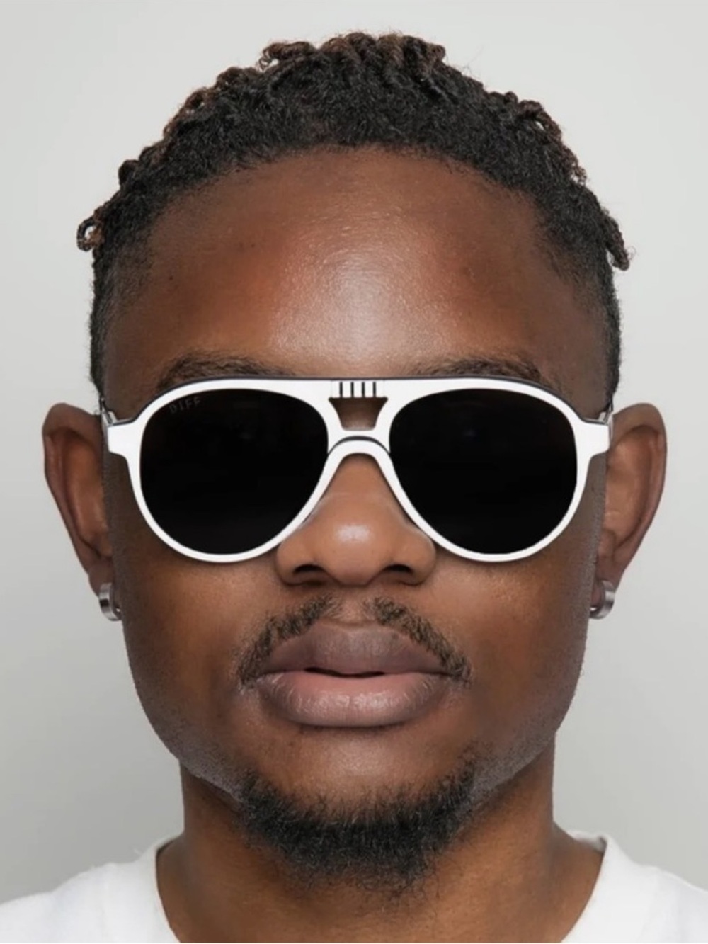 Diff Eyewear White Frame Sunglasses with Black Lenses